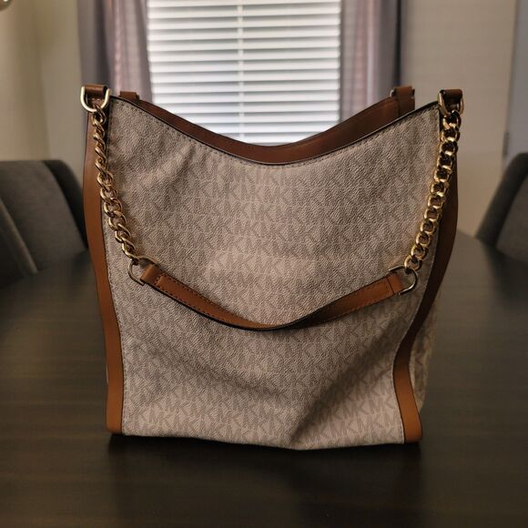 Michael Kors Newbury Shoulder Tote Bag Medium Vanilla Acorn Chain Hobo White Tan - Picture 2 of 16